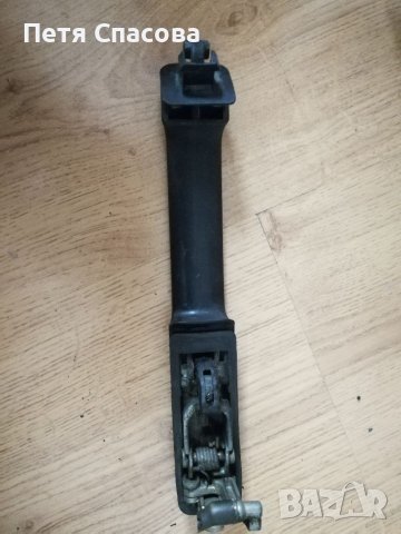 VW Passat Wagon B3 2.0 1992 Задна дясна външна дръжка