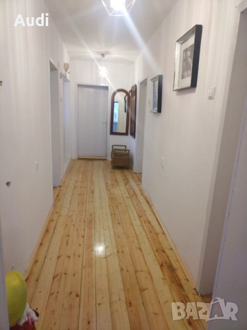 Собственик продава масивна монолитна  двуетажна къща на две плочи с гараж. След основен ремонт на вт, снимка 6 - Къщи - 53612474