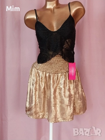 S Черно дантелено бюстие/топ/ и златиста пола