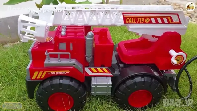 Пожарен камион с кран 40см, пръска вода, снимка 7 - Коли, камиони, мотори, писти - 50226398