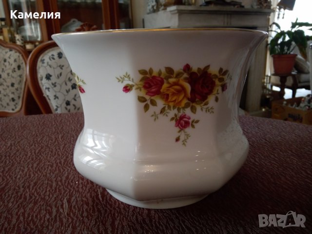 Порцеланова кашпа, снимка 6 - Декорация за дома - 40180381