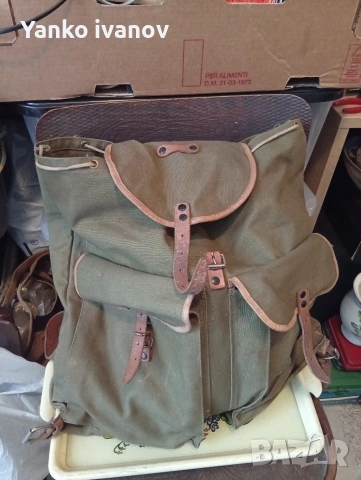 стара брезентова раница