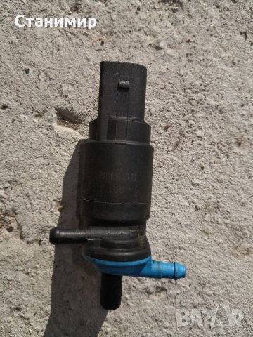  2108691021, Помпичка за стъкломиещо Мерцедес А169