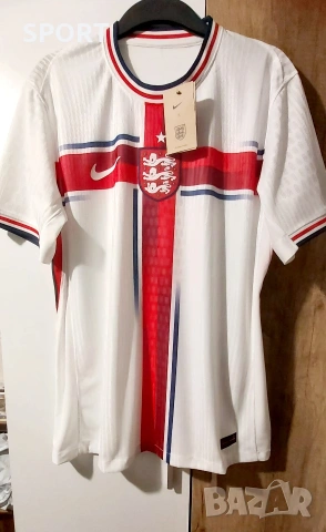 Футболен екип на Англия 24/25