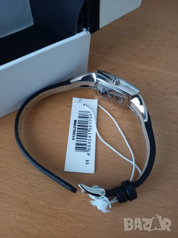 Дамски часовник OBAKU - Denmark, снимка 5 - Дамски - 53532110