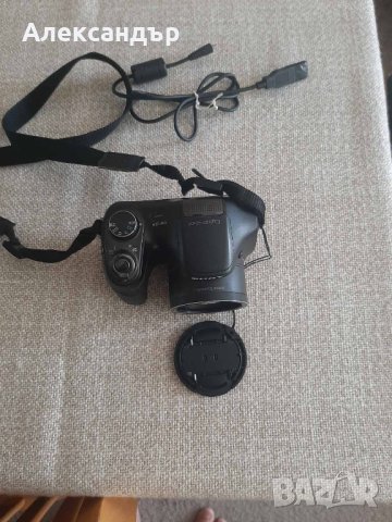 Продавам фотоапарат  Sony , снимка 2 - Фотоапарати - 41564476