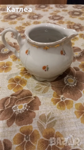 Порцеланова латиера , снимка 3 - Сервизи - 53621528