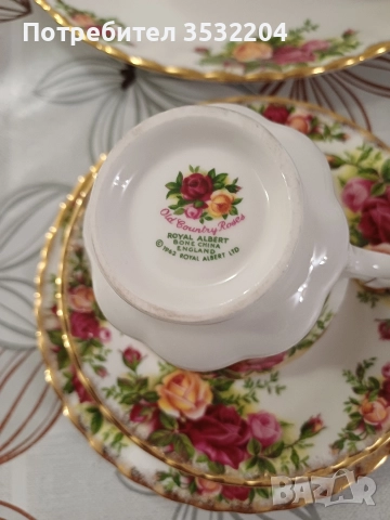 Сервиз на Royal Albert, снимка 7 - Други ценни предмети - 52870954
