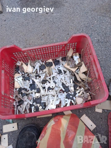 Продавам машина за изработка на ключове, снимка 5 - Други машини и части - 53434347