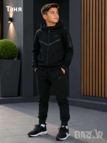 Детски спортни екипи Nike Tech , снимка 4 - Детски комплекти - 55787523