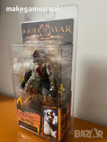 Екшън фигурa God of War - Kratos with Flaming Blades of Athena, снимка 7 - Аксесоари - 39933857