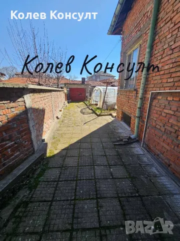 Продавам две къщи в един двор в град Харманли -център , снимка 3 - Къщи - 49382634