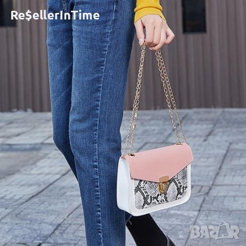 Нова дамска чанта, змийски принт, снимка 4 - Чанти - 41892796