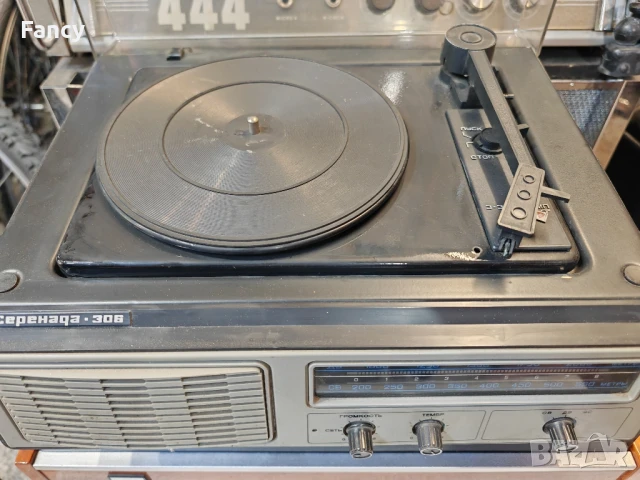 Рядък руски радио грамофон Серенада 306 , снимка 4 - Грамофони - 51281500
