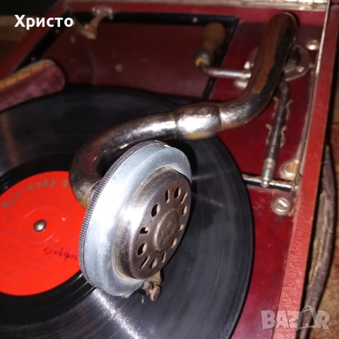 Ретро грамофон SINGER от 1930 година. , снимка 4 - Антикварни и старинни предмети - 52676590