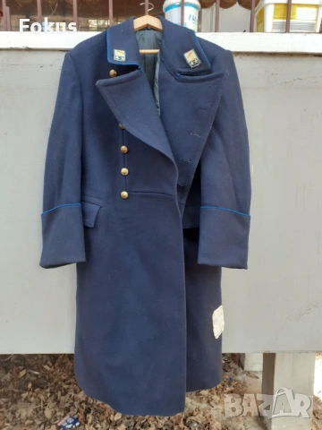 Параден шинел стара военна Соц. униформа, снимка 2 - Антикварни и старинни предмети - 53266929