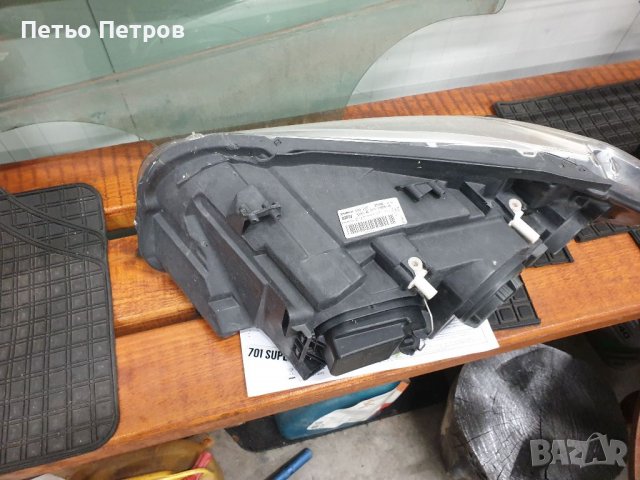 Десен фар за BMW X1, снимка 2 - Части - 39209799