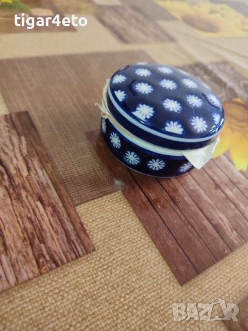 Порцеланова кутия за бижута 