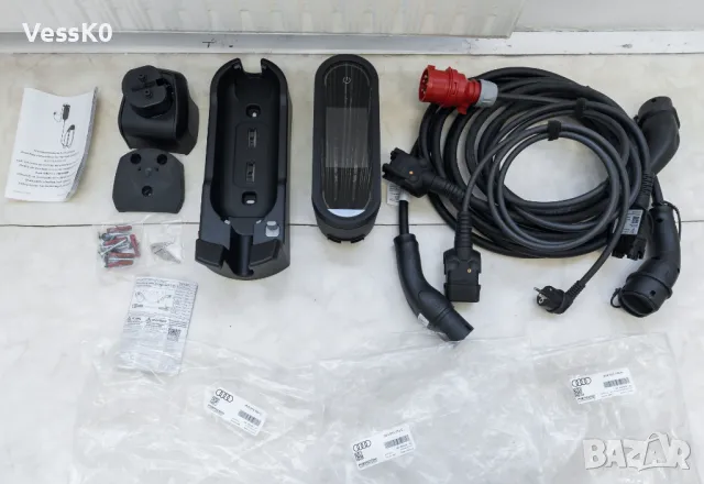 Audi e-tron 22kW Смарт Зарядна станция за електромобили 8V4998639A, снимка 2 - Аксесоари и консумативи - 49045692