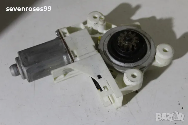 Ел мотор стъкло предно дясно Форд Ц макс 1 2005 Ford C Max 1 , снимка 2 - Части - 49833549