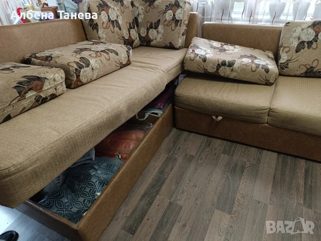 Ъглов диван, снимка 4 - Дивани и мека мебел - 53219657