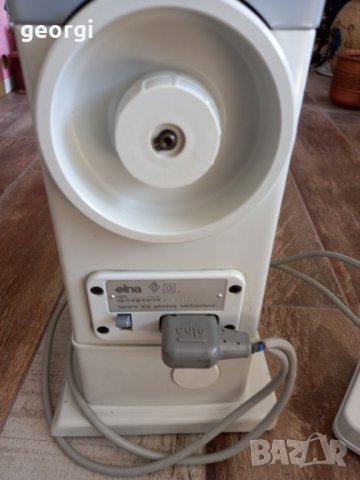Швейцарска шевна машина Elna Tavaro, снимка 13 - Шевни машини - 42230112