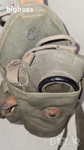 Колекционерски противогази , снимка 2 - Антикварни и старинни предмети - 49479513