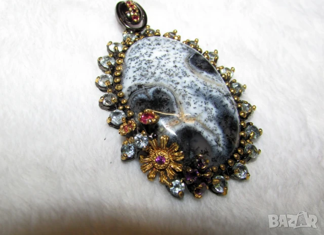 925 сребърно колие с дендритен яспис 48карата, размер 56x35x7мм. общо тегло 19.3гр.