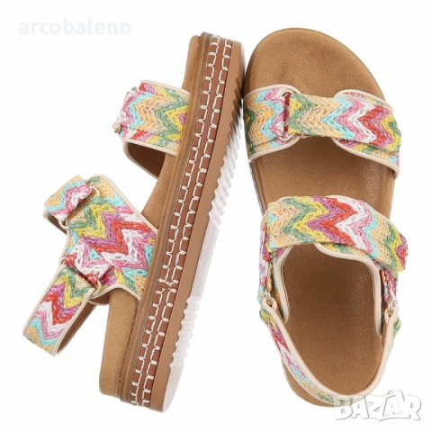 Дамски сандали на танкетка, 3цвята , снимка 3 - Сандали - 50921393