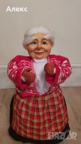 Bebe Paul Bonner, Норвегия–Коледна голяма баба с огромни вежди!1970г, снимка 3 - Колекции - 52311712