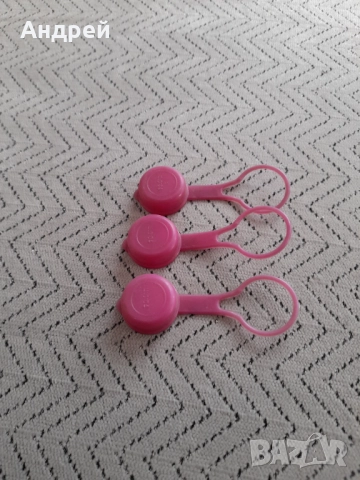 Стари пластмасови капачки,тапи