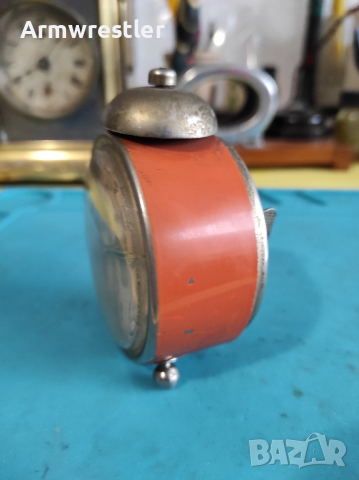 Стар Румънски Часовник Будилник Aradora, снимка 2 - Антикварни и старинни предмети - 44837505