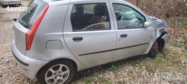 фият Пунто 1.2 60 коня, снимка 3 - Автомобили и джипове - 49619439