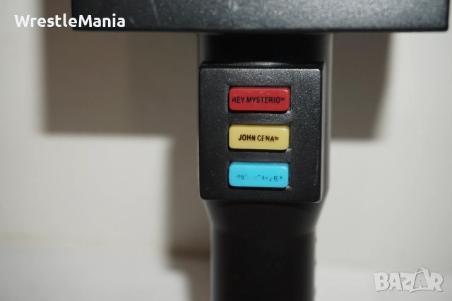 Рядък Кеч Микрофон WWE Jakks Pacific Talking Wrestling Mic 2007, снимка 8 - Колекции - 51854879