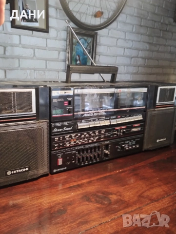 HITACHI MODEL-no-TRK-W550E двукасетъчен касетофон, снимка 4 - Радиокасетофони, транзистори - 53281846
