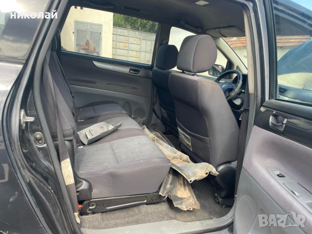 Toyota Avensis Verso 2.0 116к, снимка 12 - Автомобили и джипове - 42332004