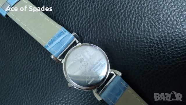 Красив Дамски Часовник С Камъни AVON, снимка 10 - Дамски - 41165198