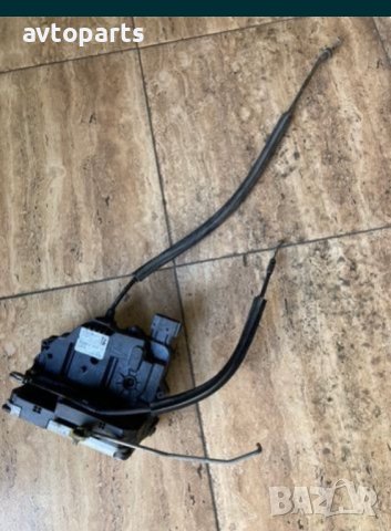 Fiat ducato 2012година Брави предни врати