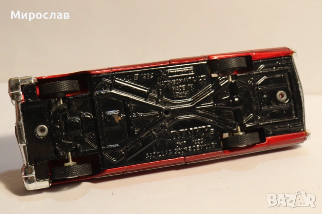 1:43 DINKY MATCHBOX CADILLAC КОЛИЧКА МОДЕЛ, снимка 8 - Колекции - 53378176