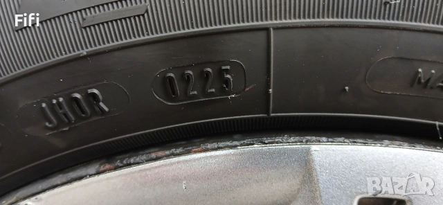 Toyota Yaris 1.0/facelift, снимка 15 - Автомобили и джипове - 53297184