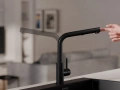 Черен смесител за кухня с изтегляща глава, 2 режима на струя - 3010, снимка 9