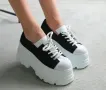 Обувки на платформа - бяло със черно - DA60, снимка 1