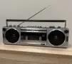 🔈Ретро мини радиокасетофон Sanyo M7130L - Boombox - профилактиран🔈, снимка 1