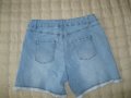 Къси дънкови панталони за момиче LC Waikiki - размер 140/146 см, снимка 2