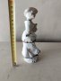 порцеланова статуетка, снимка 2