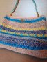 Цветна плетена чанта, снимка 1 - Чанти - 41912257