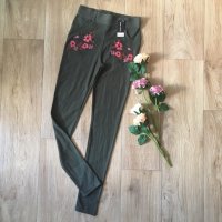Дамски клин-панталон цвят каки/ маслиново зелен с бродерия цветя, с висока талия, еластичен XS/S/M, снимка 3 - Панталони - 39087399