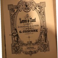50 Lecons de Chant (Lessons) Op. 9 le medium de la  Voix, снимка 2 - Специализирана литература - 35972152