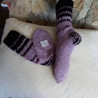 Ръчно плетени дамски чорапи от вълна размер 38, снимка 1 - Дамски чорапи - 41784810