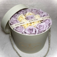 Кутия със сапунени рози. , снимка 3 - Подаръци за жени - 44623961